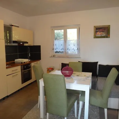 Apartments Gornji Karin