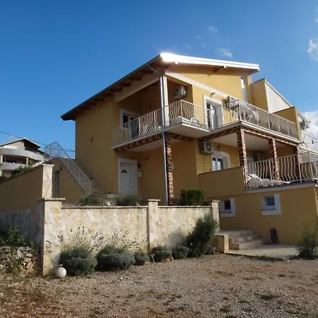 Apartments Gornji Karin *